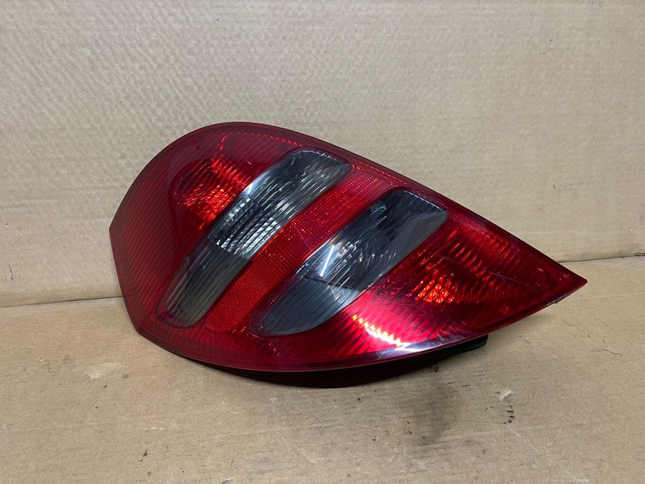 FAROLIM TRAS ESQUERDO MERCEDES W169 A160 A180 A200