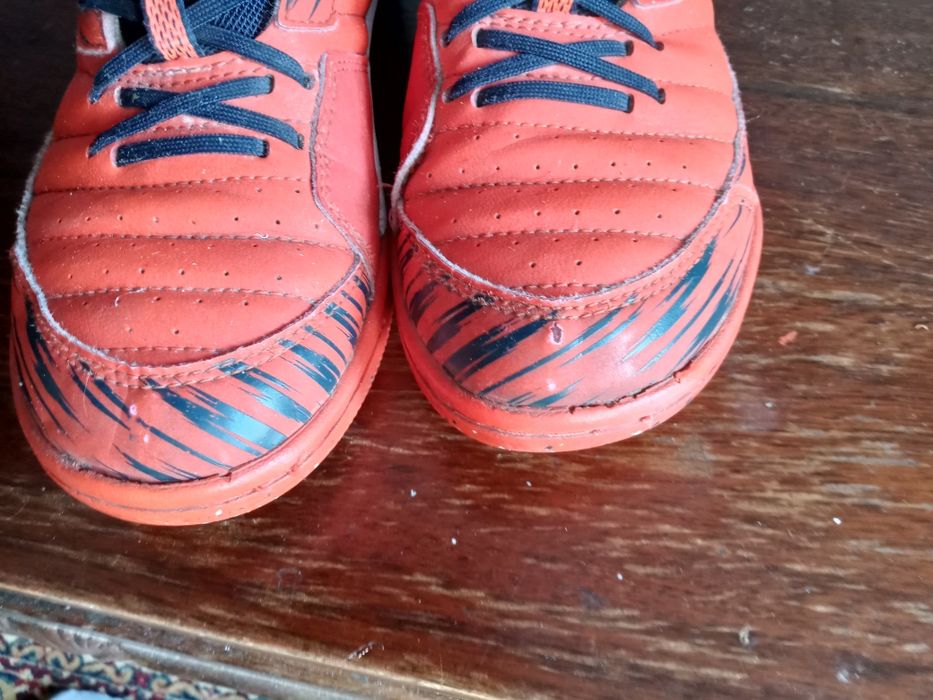 Продам кросівки для хлопчиків