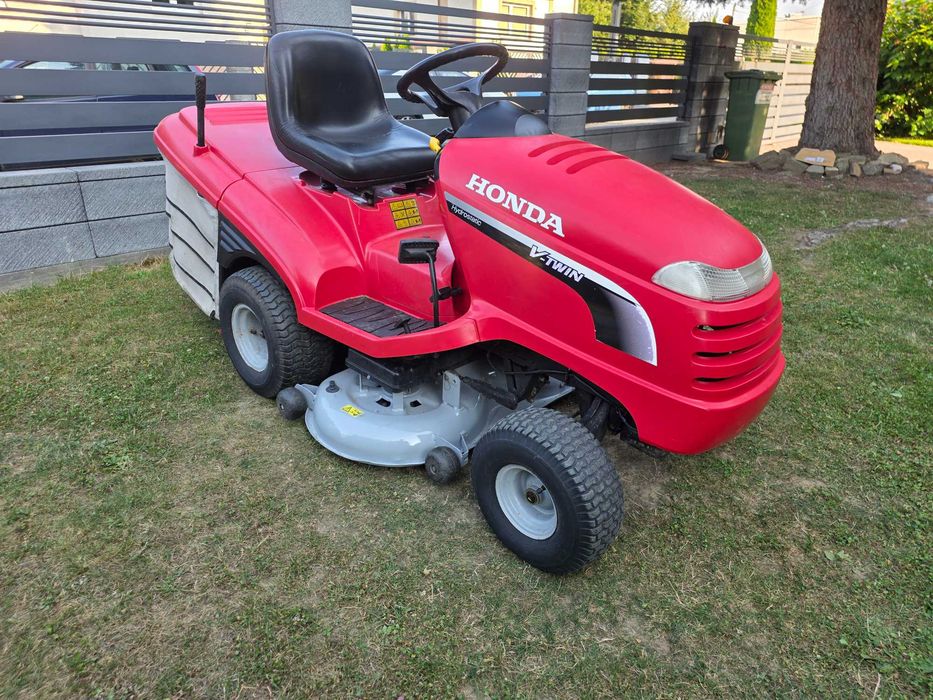 Traktorek kosiarka Honda 2417 kosz hydro