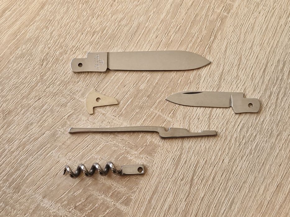 Warstwa narzędzi do scyzoryka Victorinox 91 mm ostrza i korkociąg