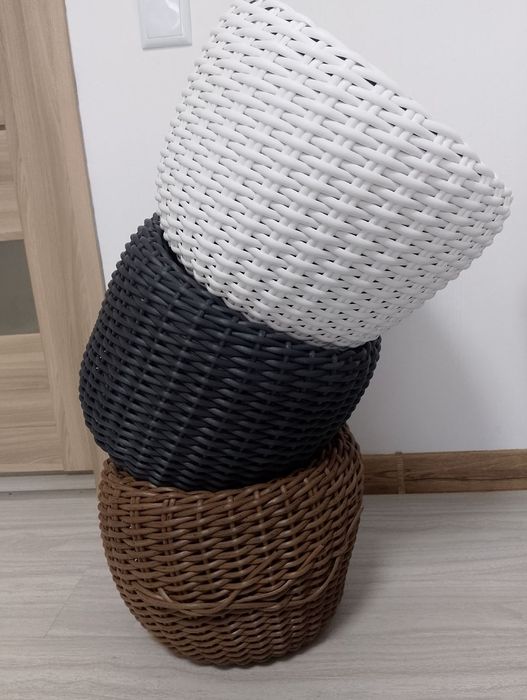 Продам кашпо з ротангу і "Безкоштовне отримання"