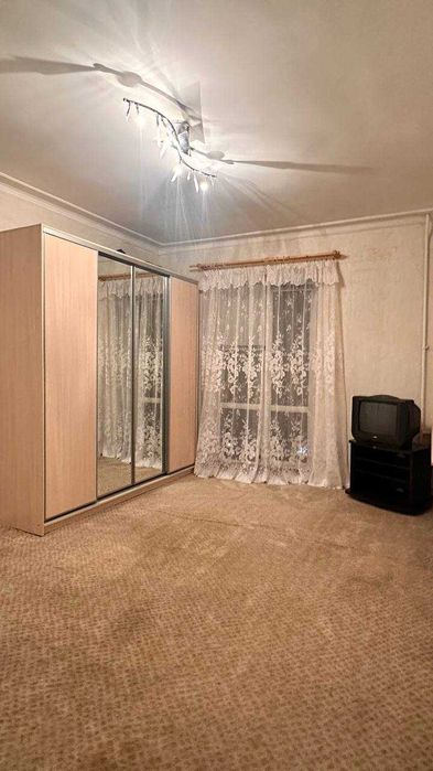 Оренда 2-х. кімнатна центр