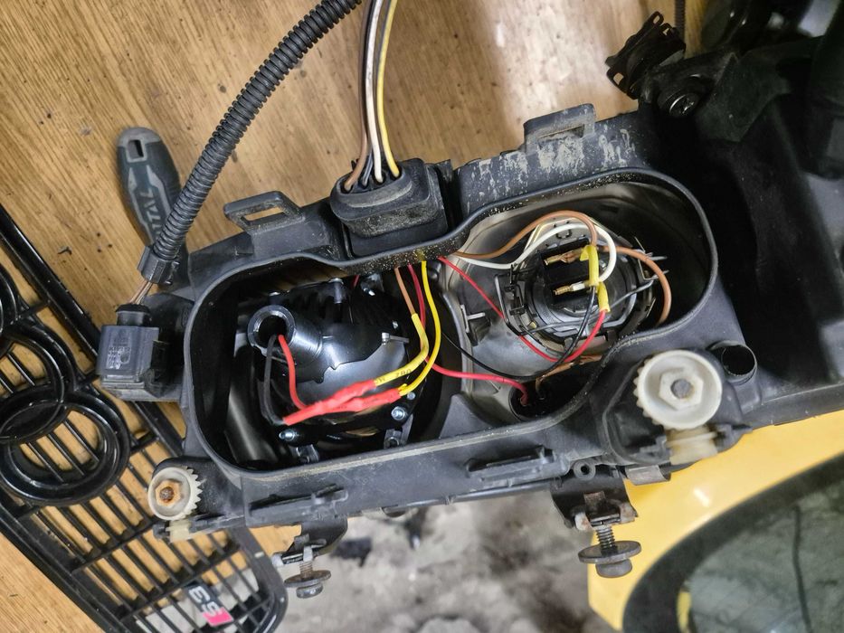 Biled Audi a3 s3 8l lampy przód hella biled lampy przednie