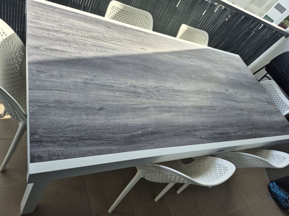Conjunto de mesa PIAZZA extensível e 6 cadeiras OXY brancas