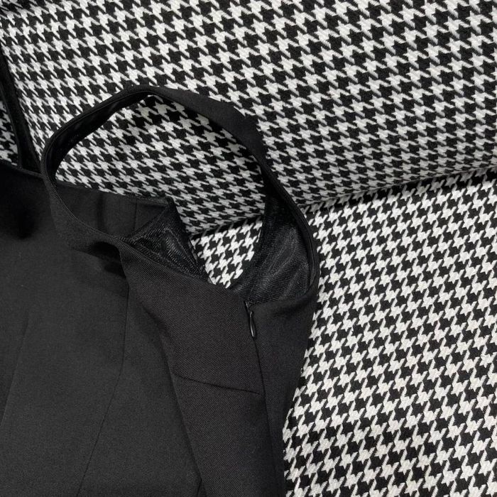 Лімітована сукня Prada