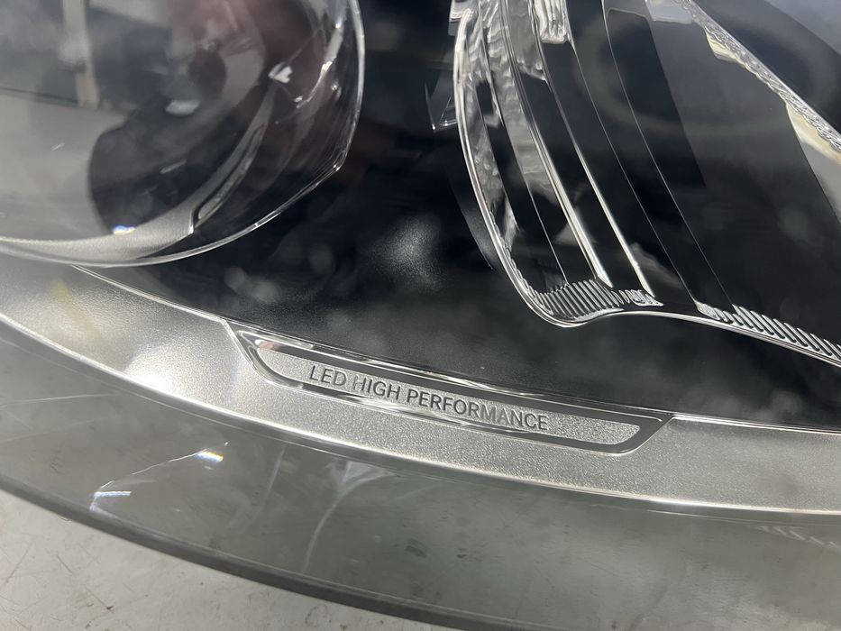Фара права W205 LED/Full LED A 205 906 26 04 Европа орігінал