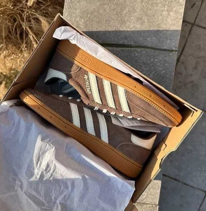 Oryginalne buty adidas damskie Buty HANDBALL brązowy R.37