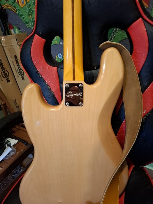 Gitara basowa Jazz Bass