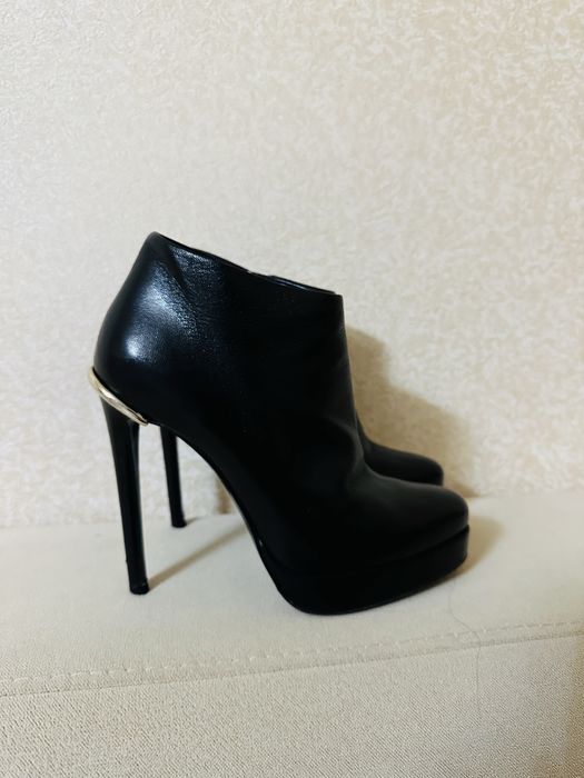 Преміум бренд Iceberg ботильони 25 см 38