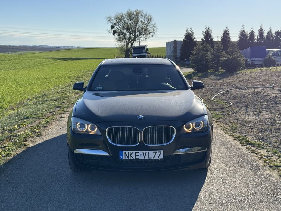 BMW Seria 7 740d dociągi masaże itp