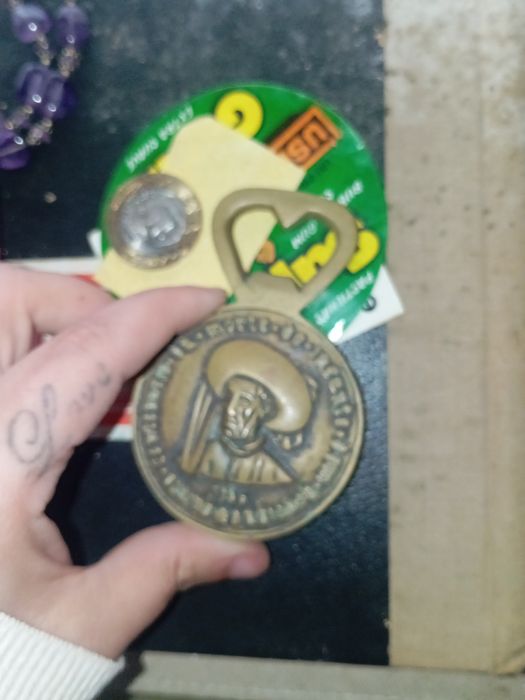 Abre garrafas medalha