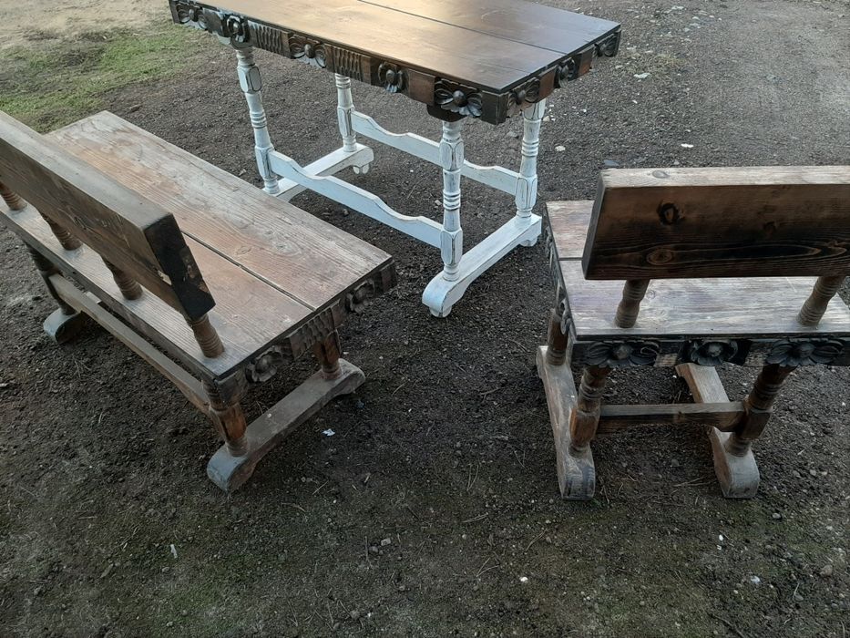 Stare meble  drewniane rzeźbione