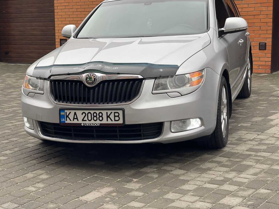 Продам Шкоду Суперб 2.0 дизель Автомат