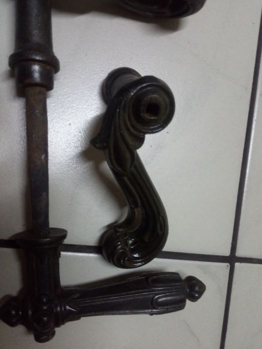 Zamek do drzwi starych odnowy