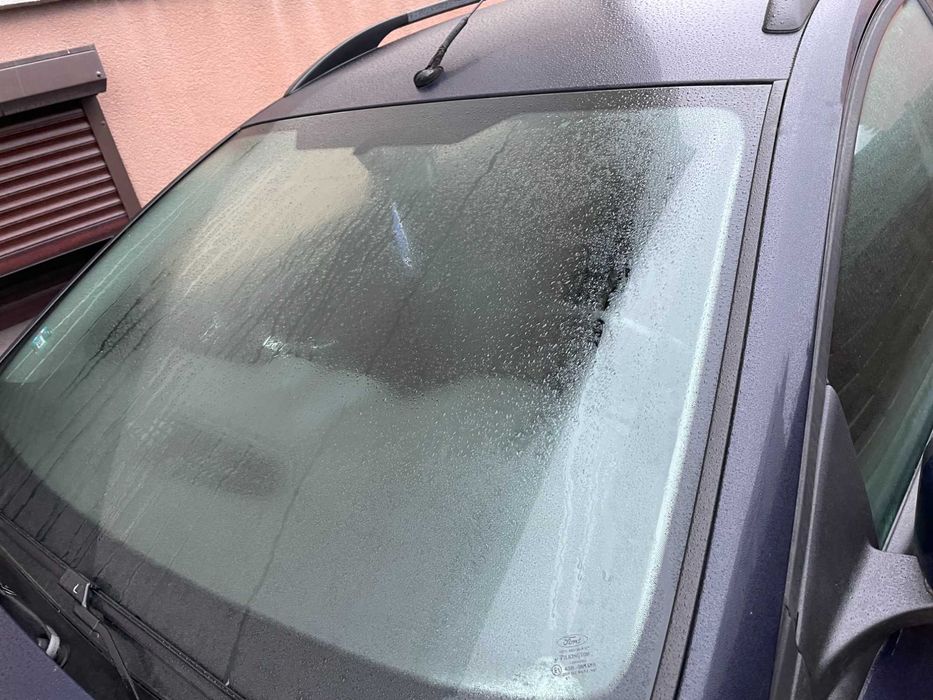 FORD MONDEO MK4 MK4 Szyba Czołowa Przednia Przód GRZANA  stan bdb