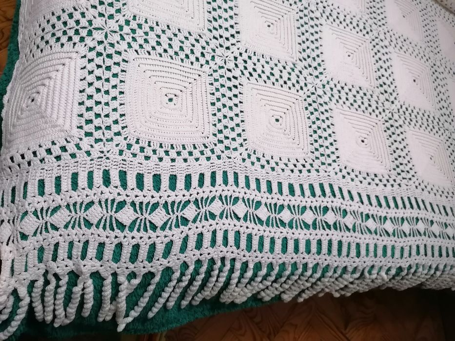 Colcha antiga de renda