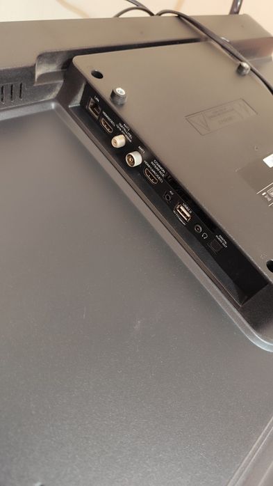 Smart TV de 32 polegadas Kunft - Bom Estado 
 – Bom estado