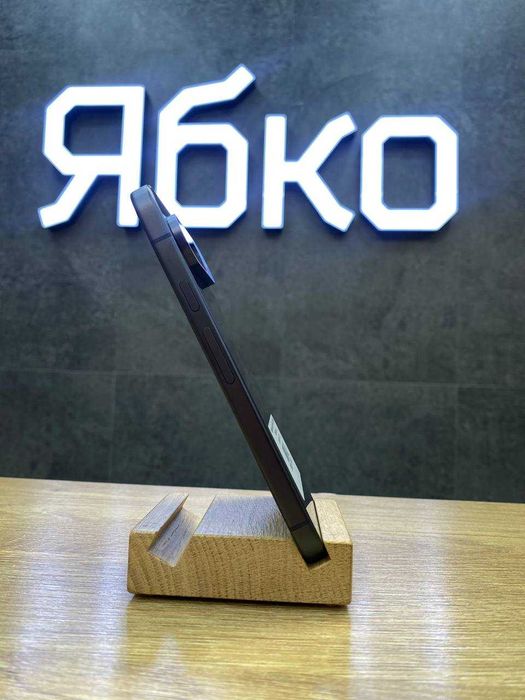 Смартфон Google Pixel 9 12/128GB Obsidian вживаний від Ябко