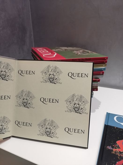 Piękna kolekcja QUEEN