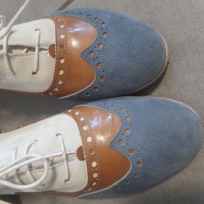 Лофери туфлі кросівки