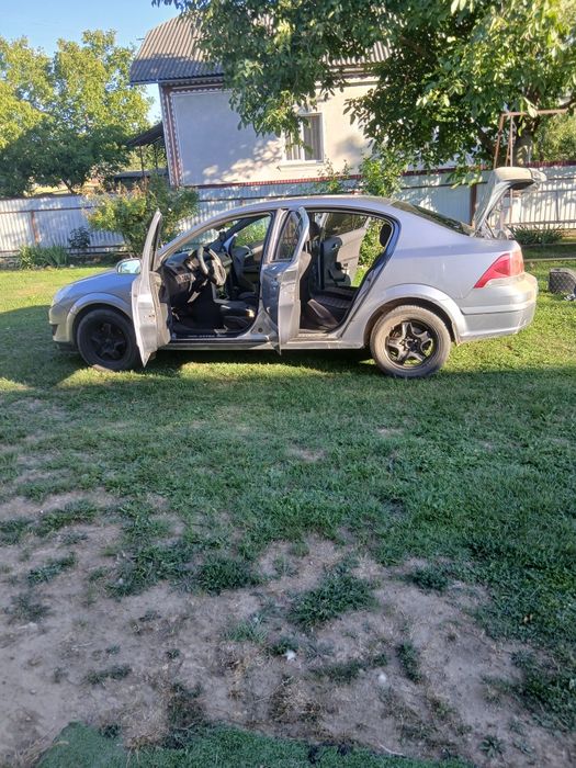 Opel Astra 2008 VIN W0L0AHL698G195920 фото оголошення 14 з 18