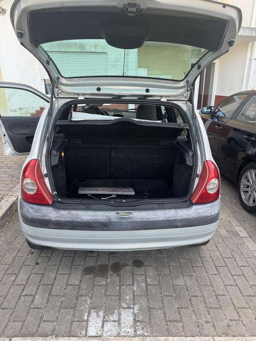 Clio  ano 2003 dci
