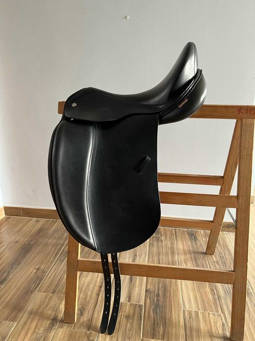 Siodło ujeżdżeniowe DOMINUS - DAW-MAG wersja Exclusive