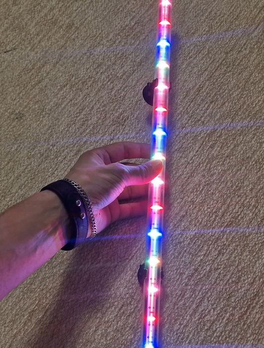 Погружна лампа для акваріума