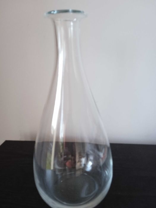 karafka na wino z korkiem i gratis shaker