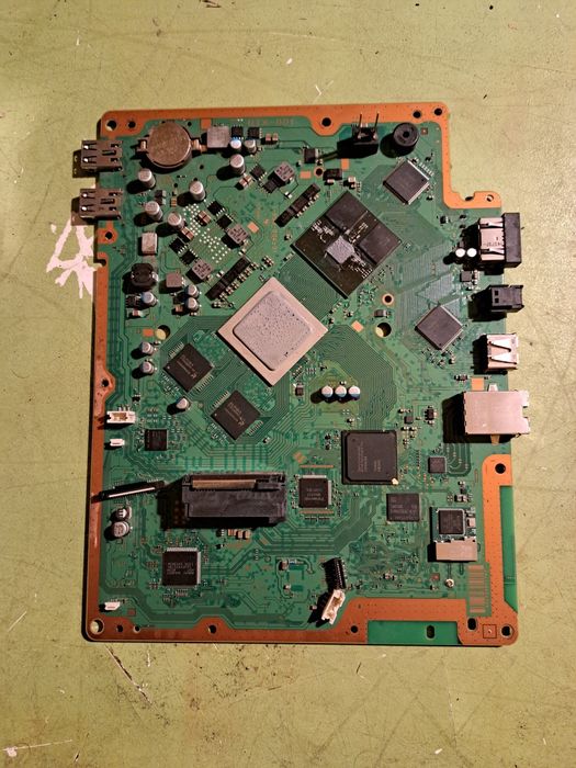 Plyta glowna ps3 super slim rtx 001