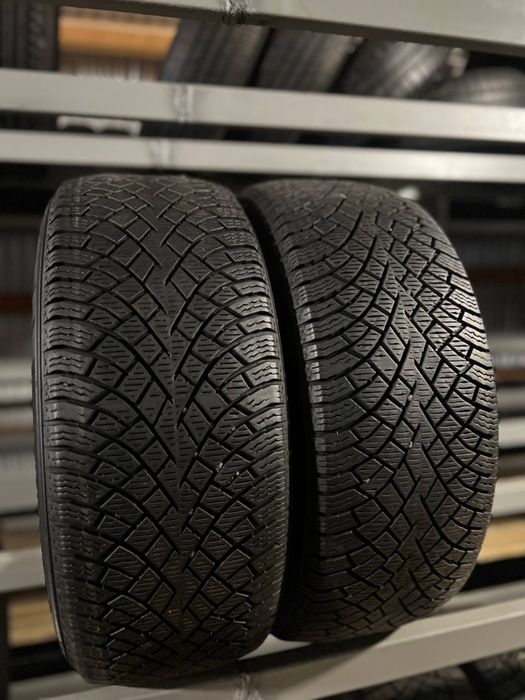 Nokian 225/55R17 Hakkapelitta R5