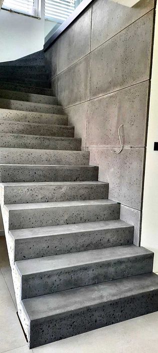 Schody z Betonu architektonicznego Producent Klejone Możliwy Montaż