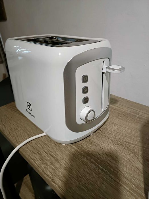 Тостер Electrolux