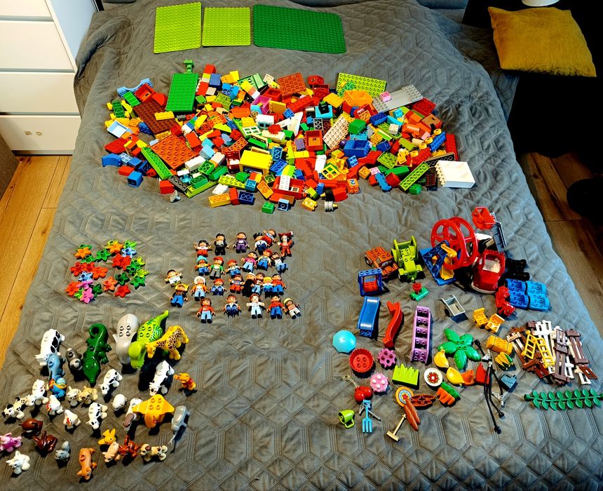 LEGO Duplo mega zestaw ludziki zwierzątka kwiatki płytki