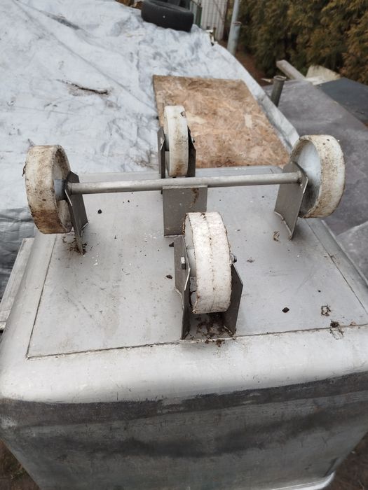 Cymber wózek nierdzewny 200l