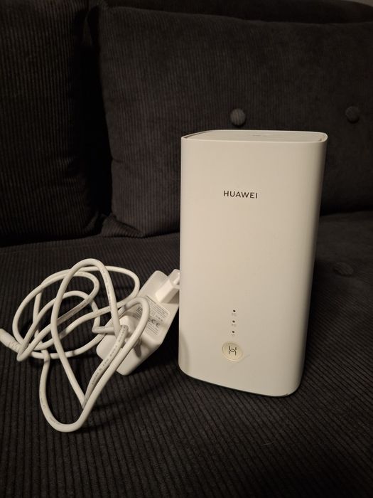 Huawei H122‑373 – 5G CPE Pro 2 z Wi‑Fi 6+
to nowoczesny router stacjon