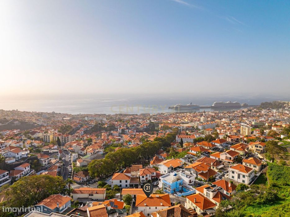 Moradia Geminada T3 Moderna em Open Space e Vista para o Porto do Func