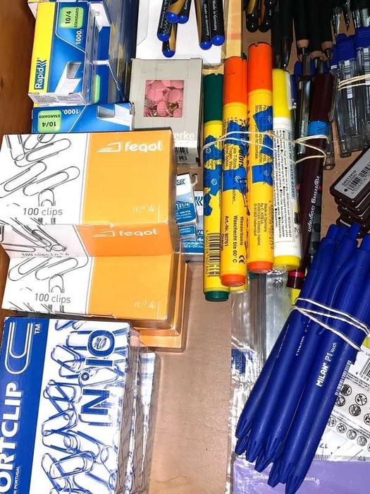 Lote Material Escolar (descrição)