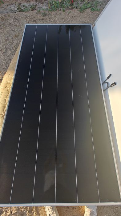Painel Solar AIKO 665W – Novo com defeito estético