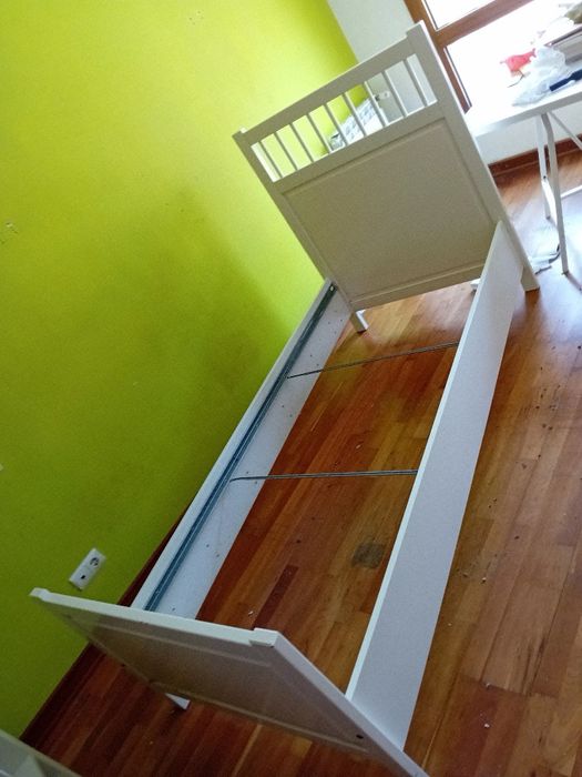 Cama de solteiro Ikea