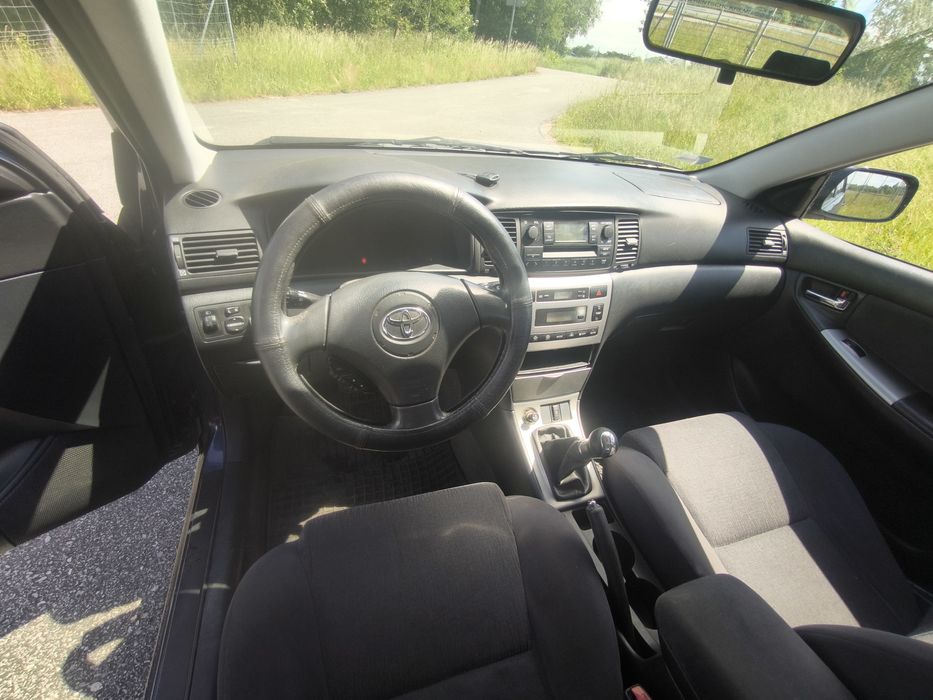 Toyota Corolla E12  2.0 D-4D 2004