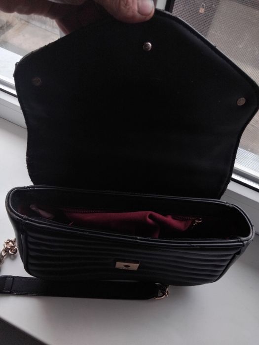 Продаю женская сумка Vuitton new wave