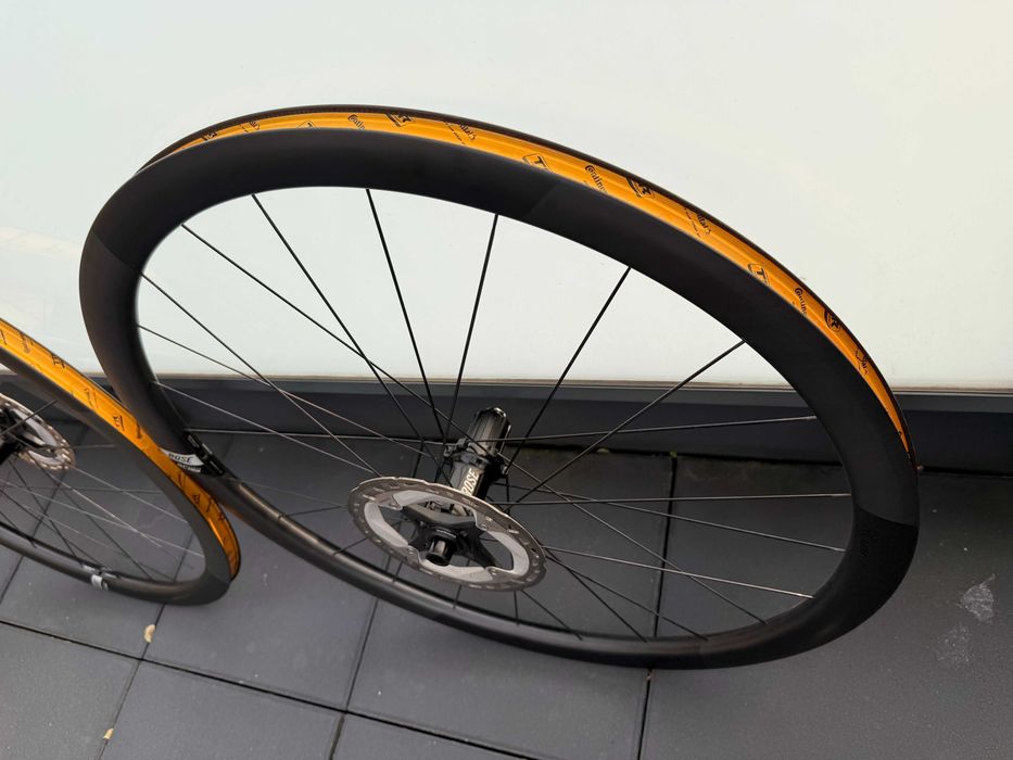 Koła karbonowe Szosa/Gravel ROSE RC-Forty + tarcze Shimano Ultegra XT