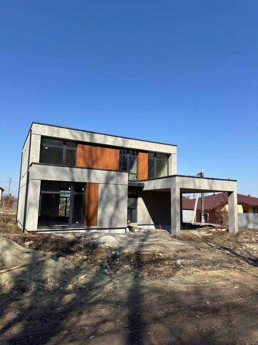 Терміновий продаж! Продаж сучасного 2 поверхового будинку біля лісу с.Зубра, Без комісії