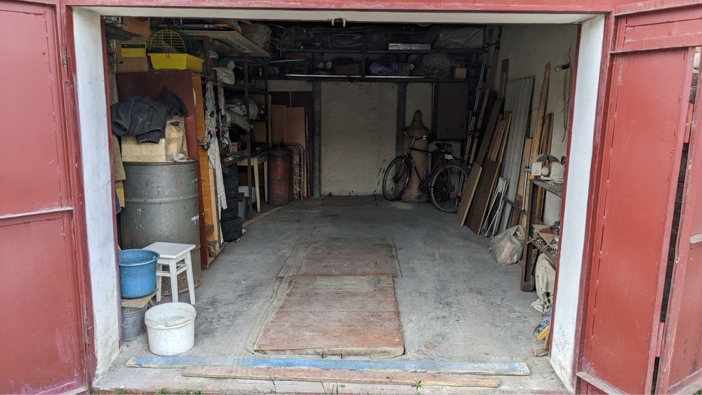 Продам гараж в кооперативі «Лада»