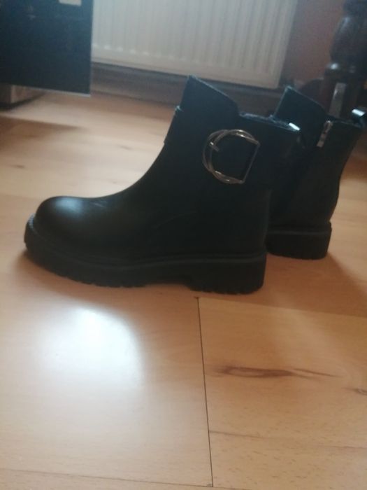 Buty damskie zimowe nowe roz. 38