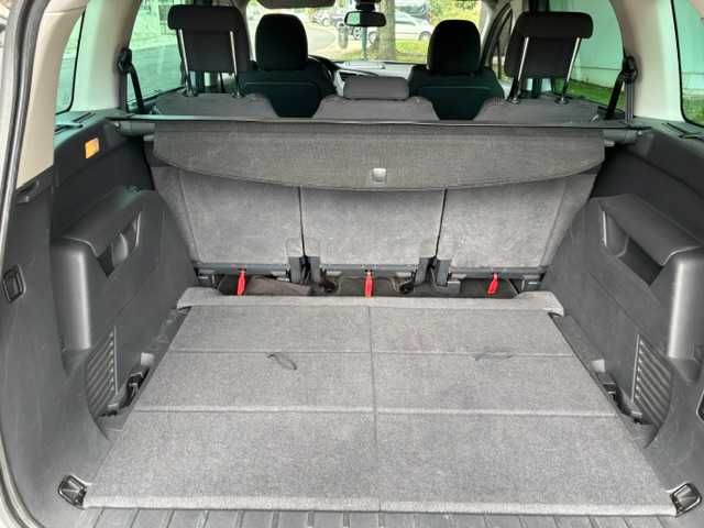 Peugeot 5008 1.6  Allure hdi