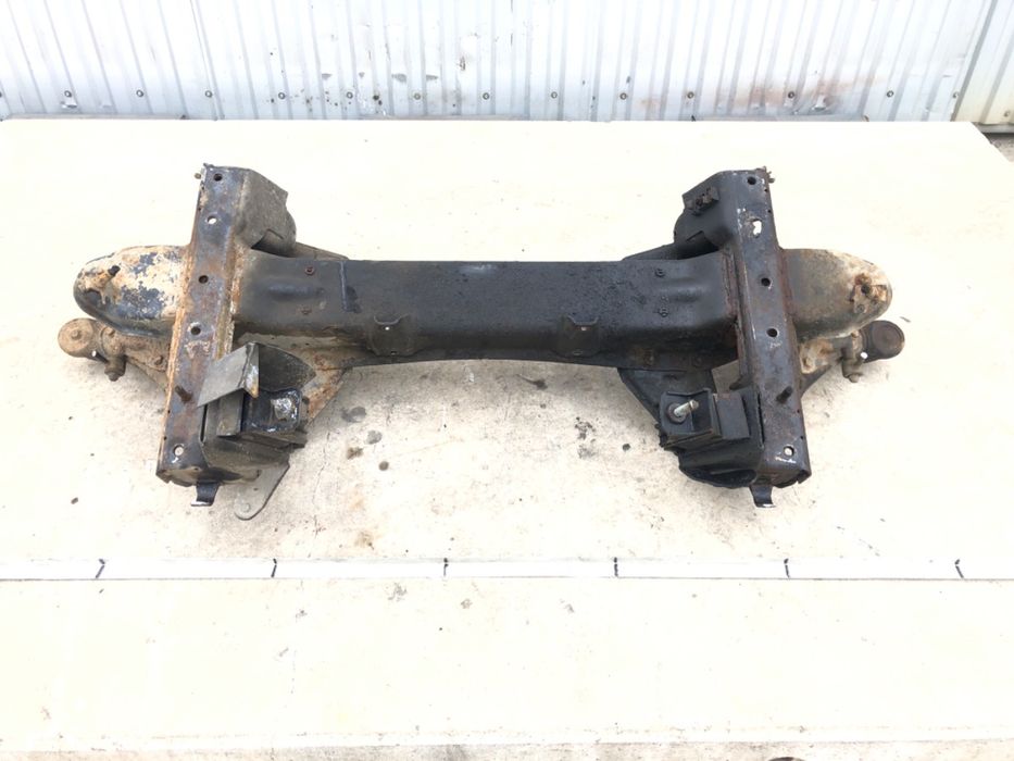 BELKA POD SILNIK MERCEDES W903 2.2 129KM A9013302300 SANKI