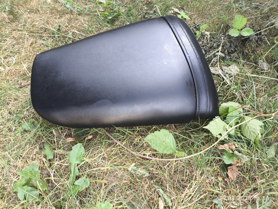 Honda CBR 900 RR SC 33 kanapa siedzenie 98 99