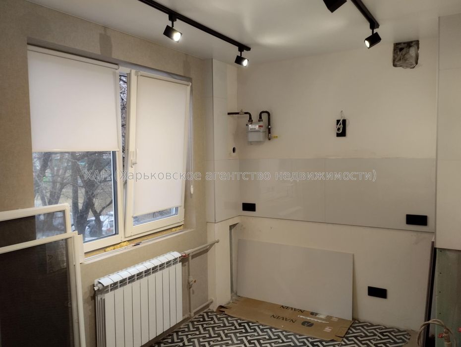 АН Продам 3 кв. П.Поле, м."23 Августа". Евроремонт.42000.Д57.